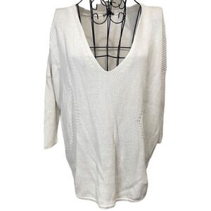Express white knit v-neck sweater size S